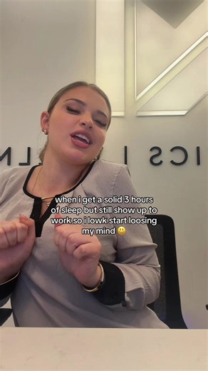 Puerto Rican Mami — relatable tired-at-work moment