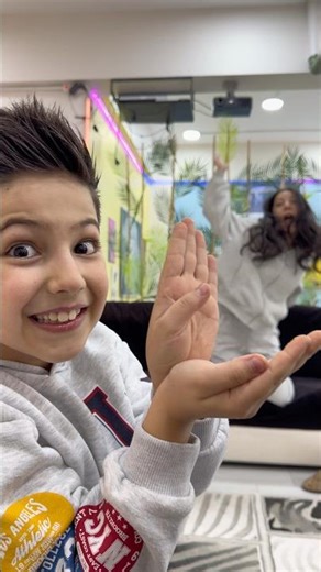 Somebody anybody everybody scream🤣