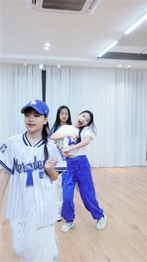 Watch the line closely... 👀 who is sneaking at the very back? 🕵️‍♂️🔥