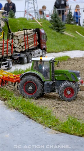 🔥CRAZY RC Trucks and Construction ACTION at Ried 2025 🚛💨 Experience the most impressive RC Trucks, Excavators, Fire Trucks with real flames, Cranes, Tractors, and 3D-printed models all in one epic event! From heavy transports to realistic construction scenes — this is the ultimate RC model action in scale 1:14 and beyond. 💬 Comment your favorite model! 🔔 Subscribe for more weekly RC Truck & Construction Action! #rctruck #rcconstruction #rcmodels #modelbuilding #rc #rctrucks #scaleRC #rctruc