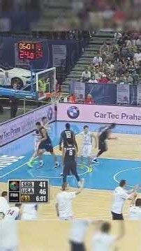 Aaron Gordon vs Nikola Jokic at the #FIBAU19 World Cup 😤