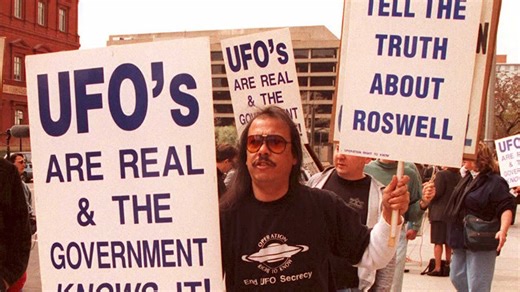 This video shows why some people believe aliens are gods