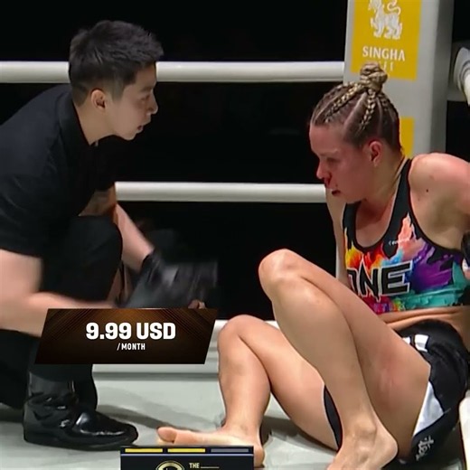 MASSIVE UPSET 🤯 Sheila Barrios 🇦🇷 scores a stunning KO of Mia Trevorrow!