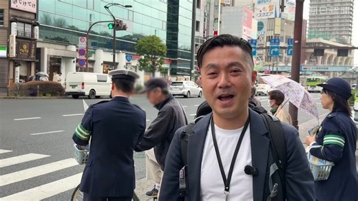 自転車の交通違反への交通反則通告制度（青切符）がスタート。さっそく行われた取り締まりの現場では、まだまだ危険な運転が…。黄緑色の指導警告カードを渡された自転車利用者もいました【記事はこちら】一時停止せずに取り締まり受け「困惑」　自転車への青切符スタートhttps://t.co/kMWsntH2yD