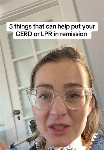 5 things that can help put your GERD or LPR into remission 👇 Reflux usually has more than one contributor, so what helps most is working on several at once instead of one food list or one pill. Watch for all five, then save this for the next time you feel stuck. My Reflux Revolution Guide is in my bio. 📚 Boeckxstaens G et al., 2015, Postgrad Med J, review (republished), PMID 25583739. #acidreflux #GERD #LPR #refluxtok #refluxdietitian