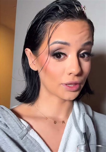 So You Think You're Pretty? — Lesdo Makeup 1 Reaction