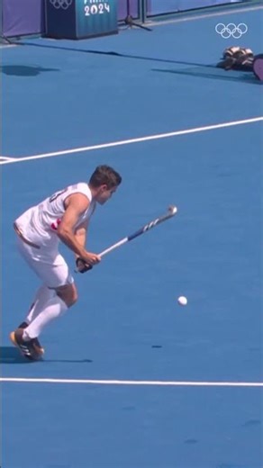 Exceptional pass from Gauthier Boccard finds Arthur Sloover to score a legendary GOAL! 🔥
