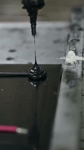 Solar Module Production: Automated Glue Dispensing