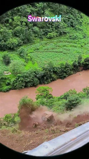 Excavator Landslide Cleanup That Saves Lives
