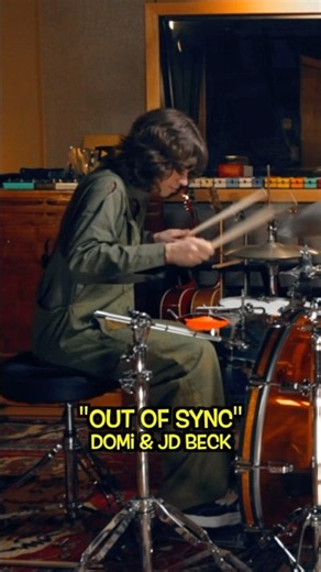 DOMi and JD Beck play “Out Of Sync” #drums #keyboard #shorts