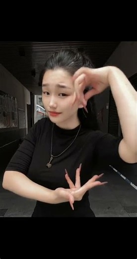 Fengbao Finger Dance Cover of Fleeting Years New Sing Along Choreography 2026