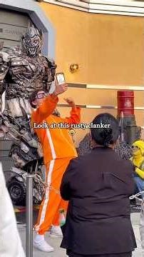 No one escapes Megatron’s sarcastic humor🤣#megatron #transformers #robot #funny #fun