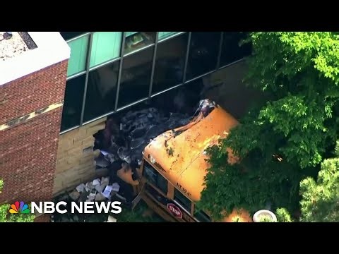 School bus in St. Paul, MN crashes into university building