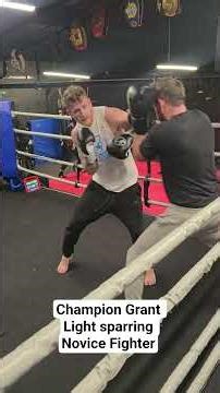 Champion Coach vs Novice 🥊 Smart, Controlled Sparring #shorts #boxing #sparring