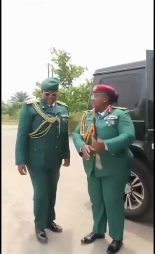 Have you ever seen a female General in uniform? 👀🔥Meet Brigadier General Paulina Oluwabunmi Aburime one of Nigeria’s outstanding female Generals, breaking limits and proving that excellence has no gender.From Ekiti State, she stands tall as a symbol of discipline, courage, and leadership, inspiring a new generation of Nigerian women to aim higher and dream bigger.Her journey is proof that resilience and hard work can take you all the way to the top of the ladder 💪🔥#WomenInUniform #NigerianAr