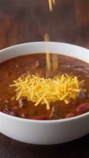 This Beef Chili is HEARTY Heaven! 🤤🌶️