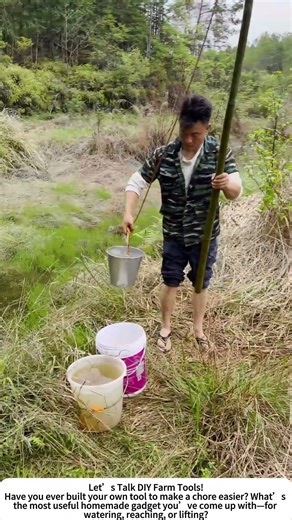 DIY Long‑Reach Water Scoop – Fetching Water from the Pond! 💧🌾