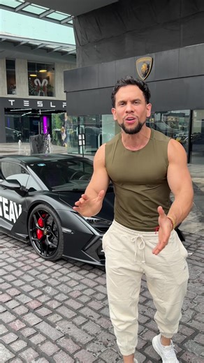 Lamborghini Revuelto: ¿Realmente cuesta $15 MILLONES?