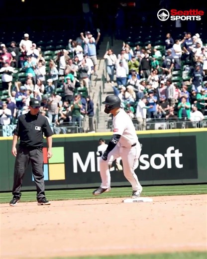 Jhonny Pereda's FIRST career Home Run for #Mariners: HOW IT SOUNDED