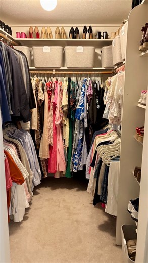15 organizing mistakes I see all the time (and how to avoid them). When I first started organizing my own home, I thought the key was buying bins. I’d stock up at Target, come home excited, and then… nothing actually felt organized. 😅 Sound familiar? Here’s the truth: getting organized is more than buying a pretty container. It’s about mindset, systems, and maintenance. Here are the top mistakes that keep your home stuck in a cycle of clutter: 1. Trying to tackle too much at once 2. Thinking it