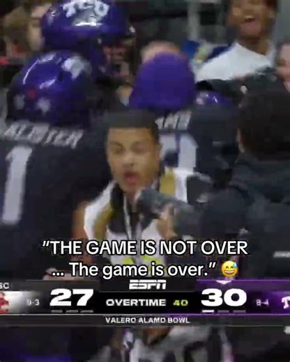 The ref was not stopping the celebrations 😂