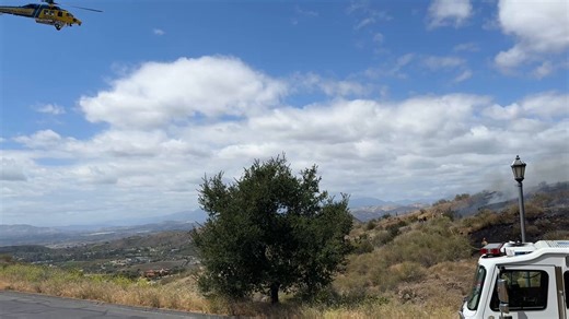 VCFD is on scene of a brush fire near the Reagan Library in Simi Valley. Forward progress of the fire has been stopped at 5-7 acres. Firefighters are made an aggressive attack from the ground and the air, including VCFD ‘s Firehawk helicopter. There were no structures threatened and no evacuation orders issued. Staff at the Regan Library made the determination to self evacuate.