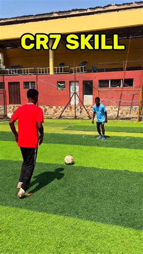 CR7 Step Over Cut Skills 🇵🇹 Try this skills !! #football #soccer #footballskills #soccerskills #tutorial | Progrifootball