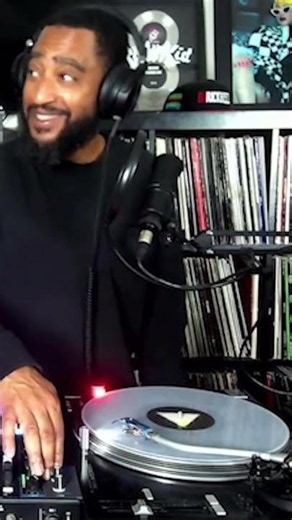 New Jhene Akio & Kendrick Lamar. From the #straightfiremix live at 9 on Friday nights.