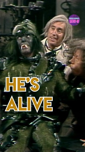 Good self-esteem 🪞#laughin #halloween #classictv