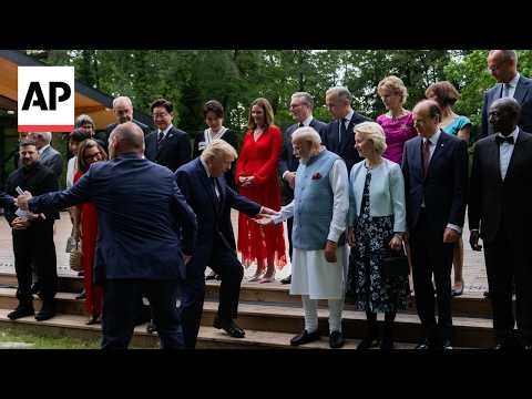 Modi helps Trump up a step as G7 leaders pose for photo at summit