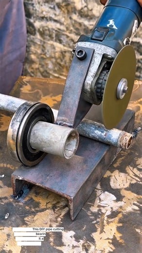 GENIUS DIY Pipe Cutting Machine with Angle Grinder | One Click Full Copy Code