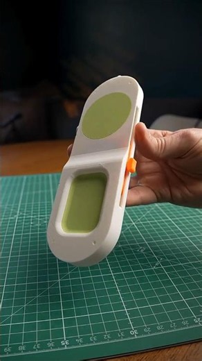 I designed the laziest way to charge two Apple devices #3dprinting #sparkxi7