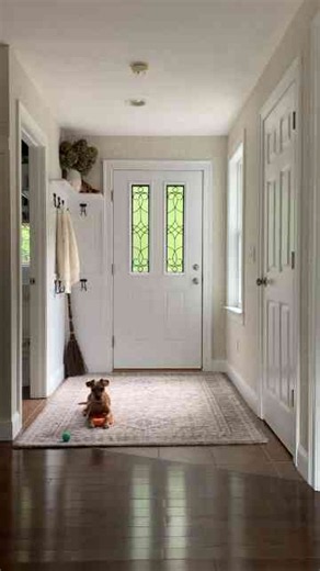 Stunning wallpaper that creates a cozy living space