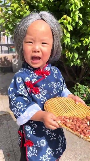 She deserves an Oscar for this Grandma acting! 🎭👶 #Shorts#FunnyBaby #CuteToddler #BabyGrandma
