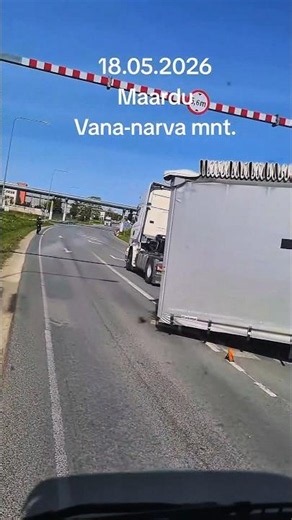 Fifth wheel failure or driver error? ⚙️🤔 est_alex #automobile #truckingjobs #lkw #truckesvlogs