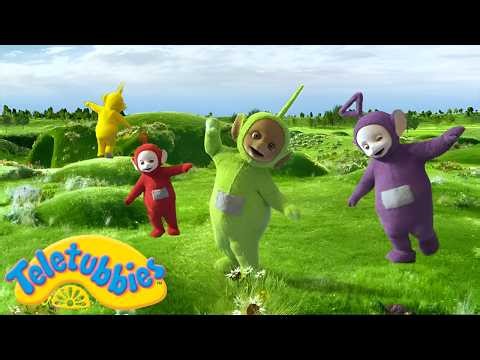 Teletubbies | Pretend Play: Flying Fast On Scooters | Full Episode