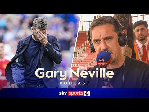 "Carrick can't be changing the back four like that!" | Gary Neville Podcast 🎙️