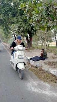 गरीब बच्चे के साथ ठंड में क्या हुआ🥺😭 #foryou #shortsfeed #emotional #hearttouching #winter #shorts