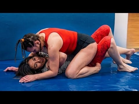 Ultimate Grappling Challenge: Girls Wrestling Match! 🔥