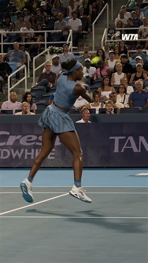Coco Gauff jumps to a 3-0 lead in the opening set 😮‍💨 #wta #tennis #sports