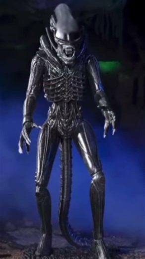 Spirit Halloween 2026 Xenomorph Animatronic Demo! #spirithalloween #halloween #animatronics