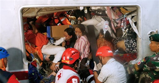 Zugunglück in Indonesien: „Klang wie eine Bombe“