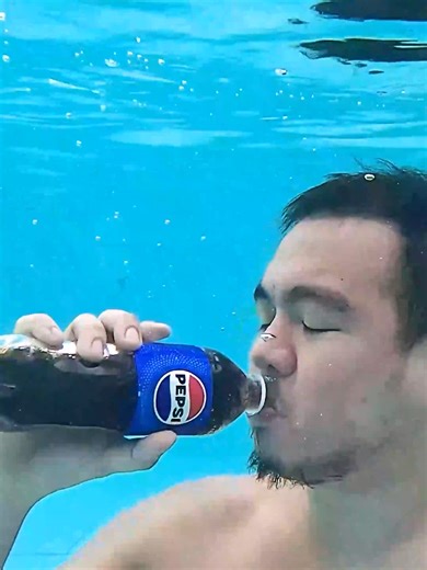 Burp Pepsi vs Fruit Soda Pomelo Underwater