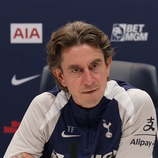 Thomas Frank reacts after Crystal Palace agreed a fee of £35m with Tottenham Hotspur for Brennan Johnson 🎙️ | Sky Sports Football