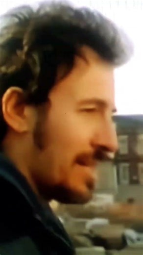 Streets Of Philadelphia, grande sucesso do Bruce Springsteen. #anos80