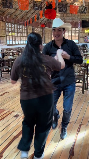Cumbia sonidera: cómo bailar al ritmo (taka taka taka)
