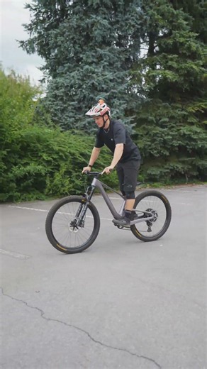 Not getting enough height on your bunnyhop? Here's the fix! 😵