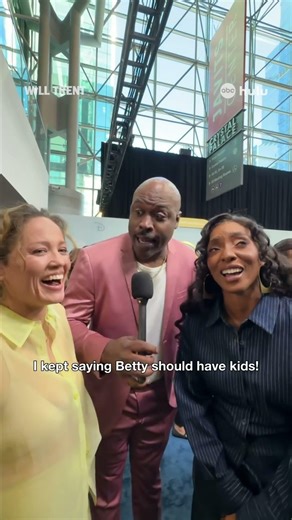 Petition for the Will Trent crew to all get matching outfits with the iconic Betty 😍