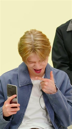 Which BTS member did YEONJUN send a selfie to?