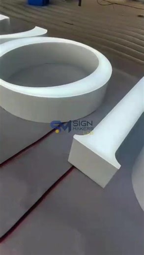 Creative 3D Acrylic Front-Lit Sign Design | Modern Illuminated Signage Ideas